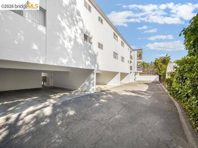 950 Mountain View Dr, Lafayette, CA 94549