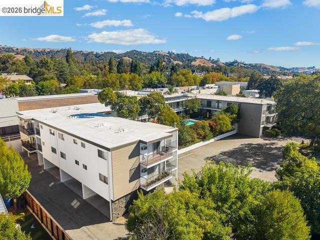 950 Mountain View Dr, Lafayette, CA 94549