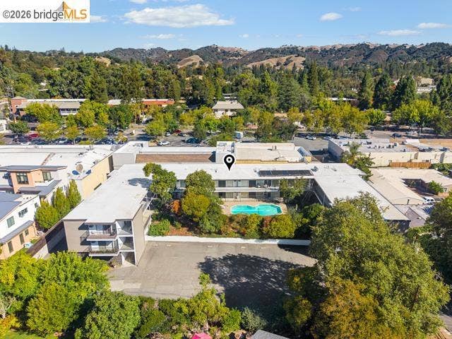 950 Mountain View Dr, Lafayette, CA 94549