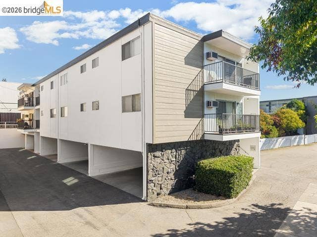 950 Mountain View Dr, Lafayette, CA 94549