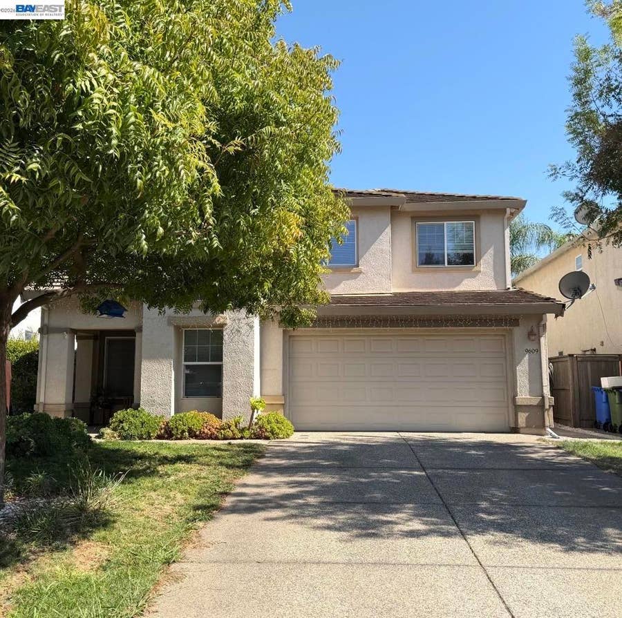 Property photo for 9609 Flame Tokay Way, Elk Grove, CA