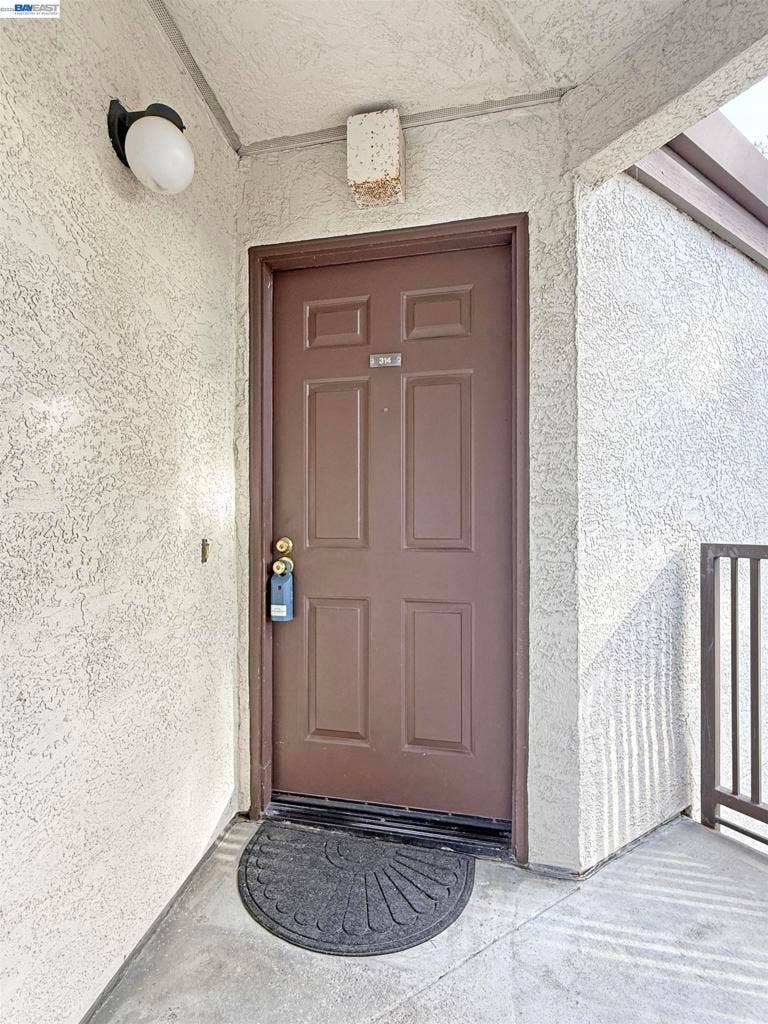 Property photo for 21314 Gary Dr, #314, Hayward, CA