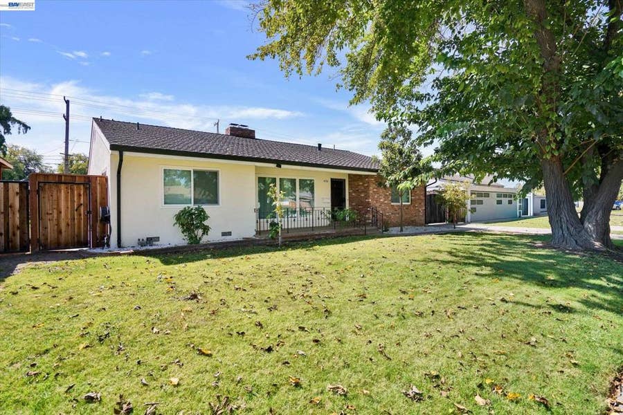 Property photo for 456 Hollywood Ave, Tracy, CA