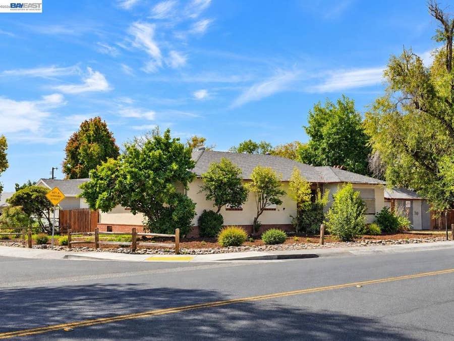 Property photo for 2305 Tennessee St, Vallejo, CA