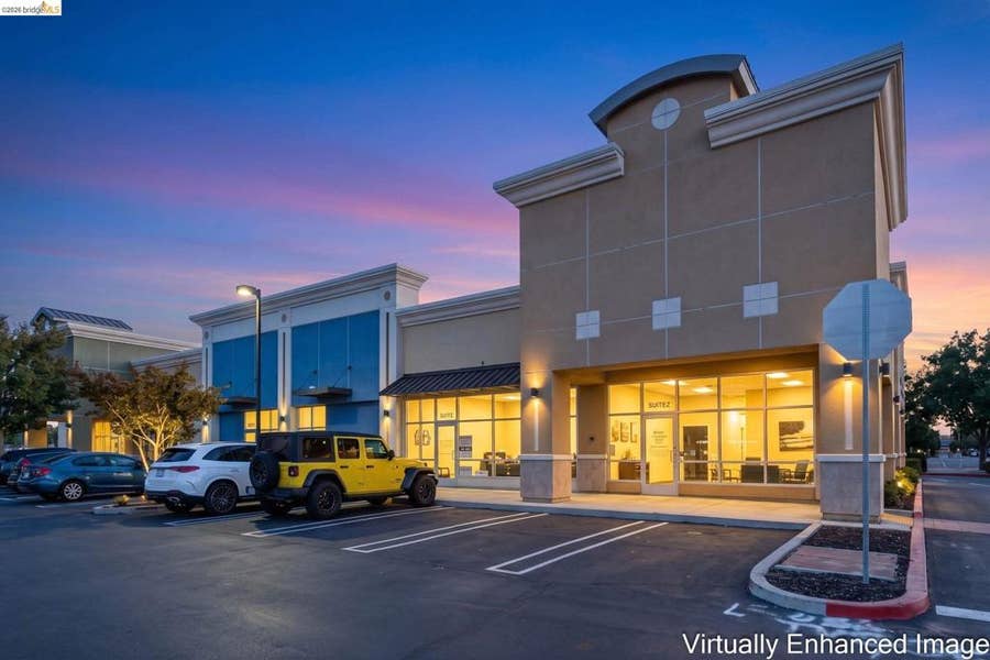 Property photo for 6800 LONE TREE WAY #2, Brentwood, CA