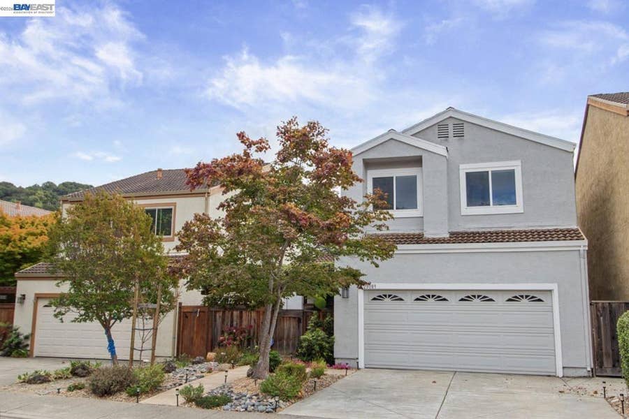 Property photo for 28089 Thorup Ln, Hayward, CA
