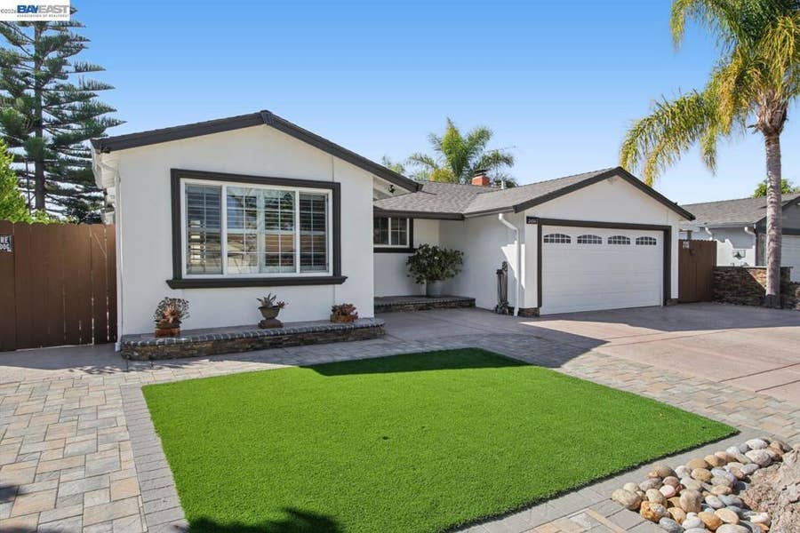 Property photo for 2454 Medallion Dr, Union City, CA