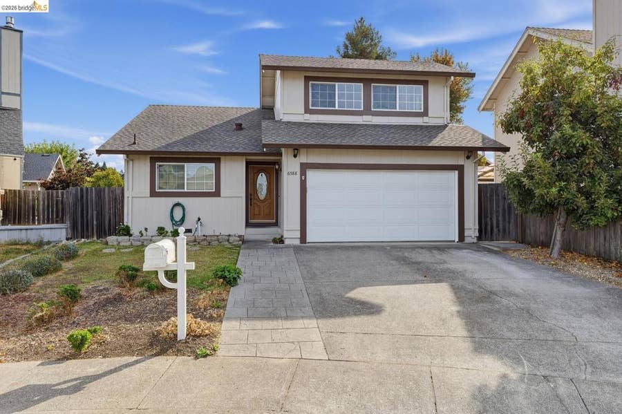 Property photo for 6588 Jade CT, Rohnert Park, CA