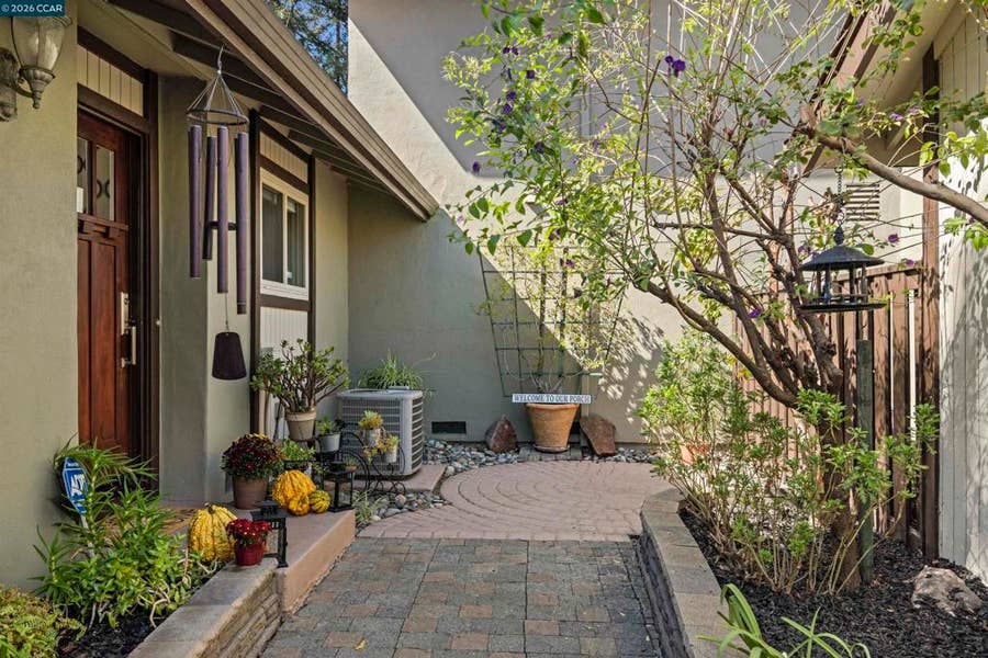 Property photo for 2001 Countrywood Ct, Walnut Creek, CA