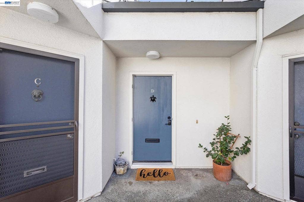 460 Cola Ballena, #D, Alameda, CA 94501