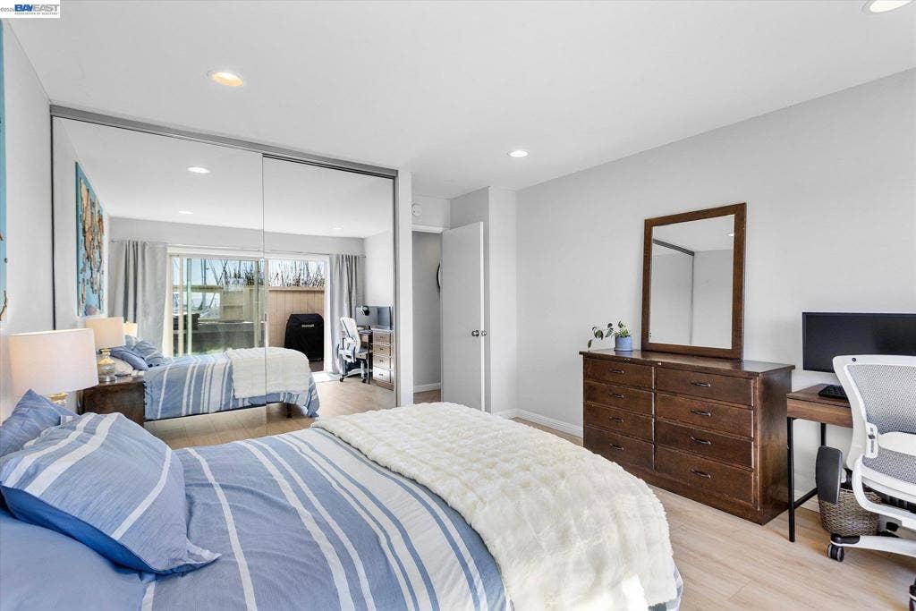 460 Cola Ballena, #D, Alameda, CA 94501