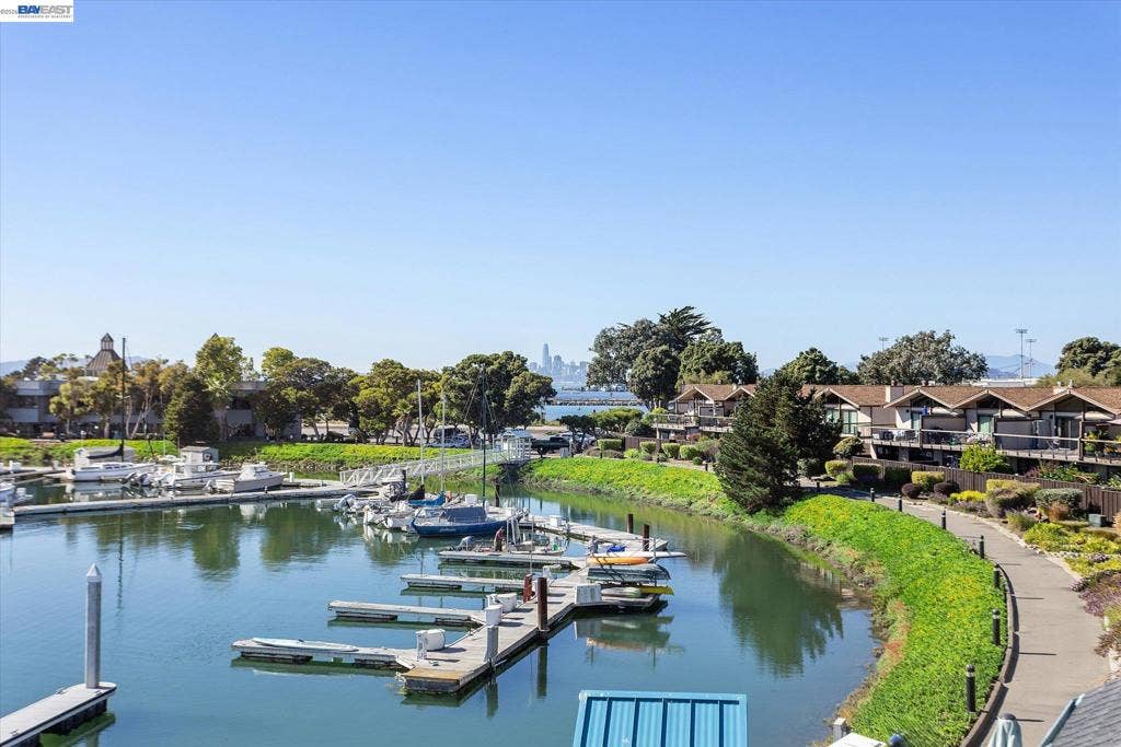 460 Cola Ballena, #D, Alameda, CA 94501