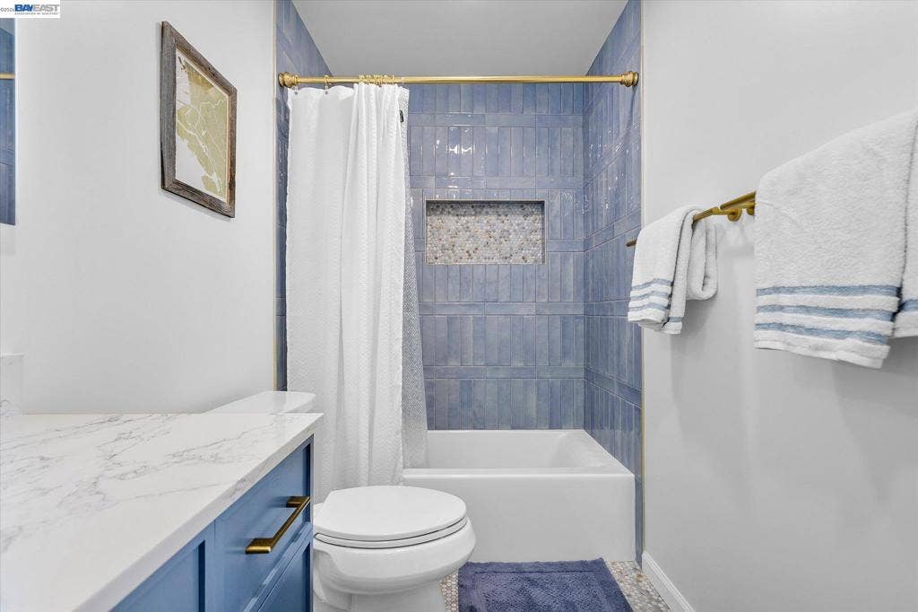 460 Cola Ballena, #D, Alameda, CA 94501