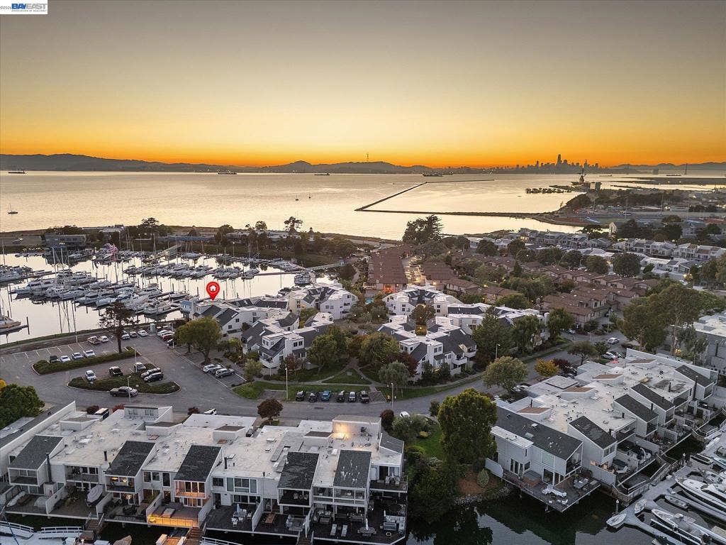 460 Cola Ballena, #D, Alameda, CA 94501