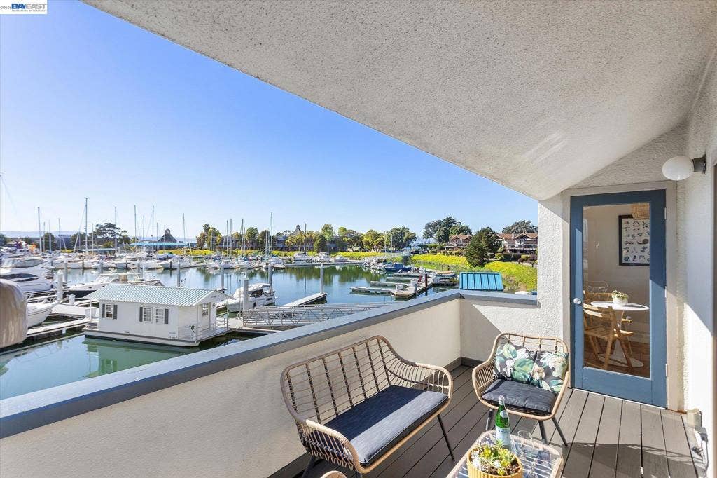 460 Cola Ballena, #D, Alameda, CA 94501