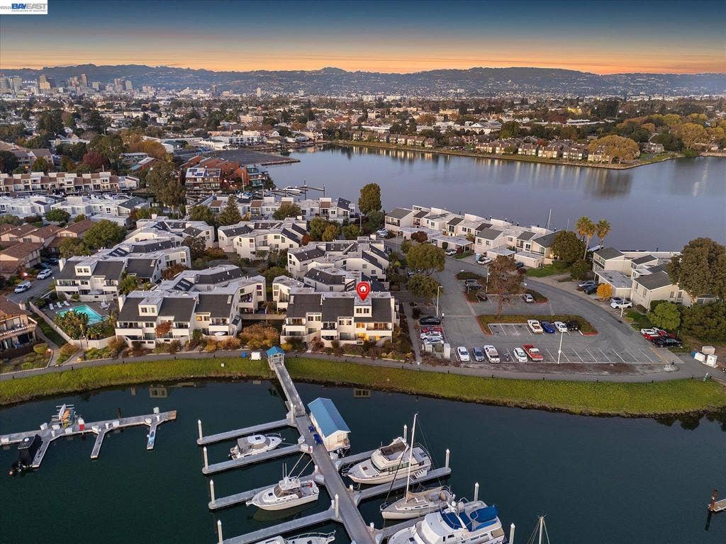 460 Cola Ballena, #D, Alameda, CA 94501