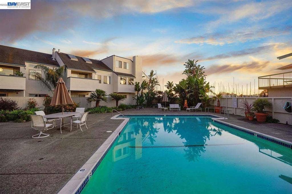 460 Cola Ballena, #D, Alameda, CA 94501