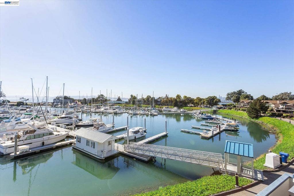 460 Cola Ballena, #D, Alameda, CA 94501