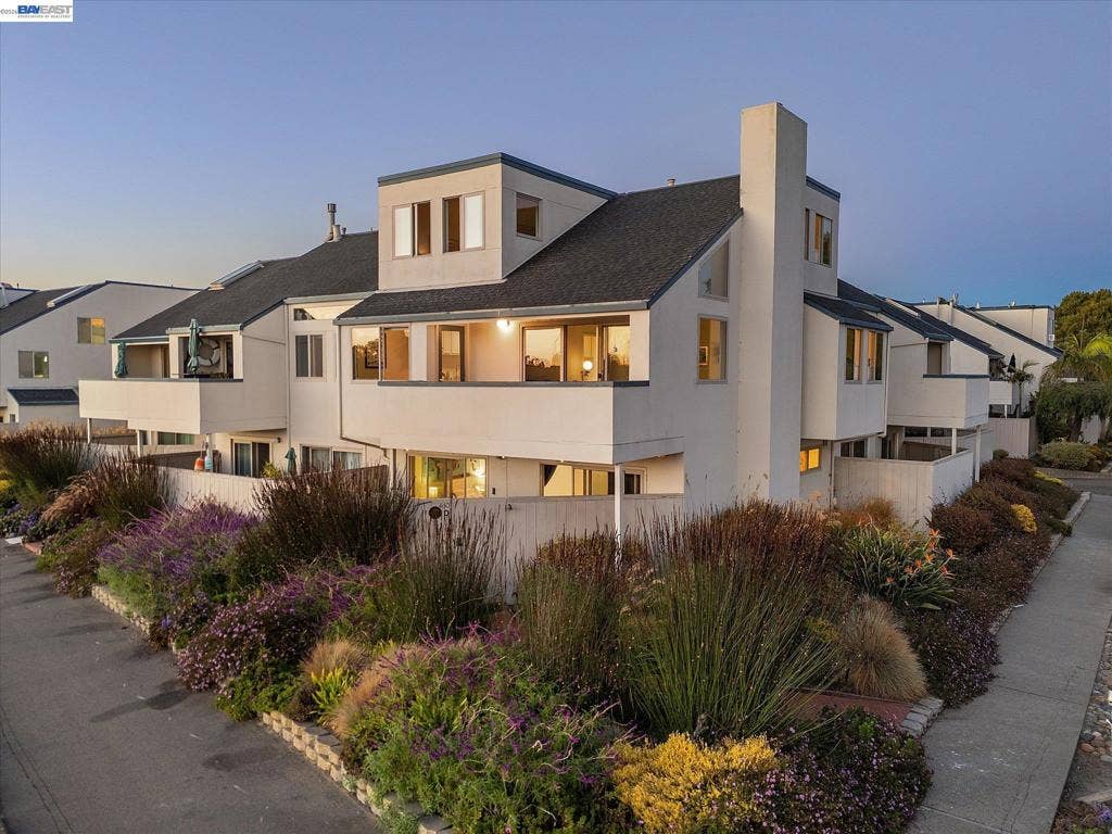 460 Cola Ballena, #D, Alameda, CA 94501