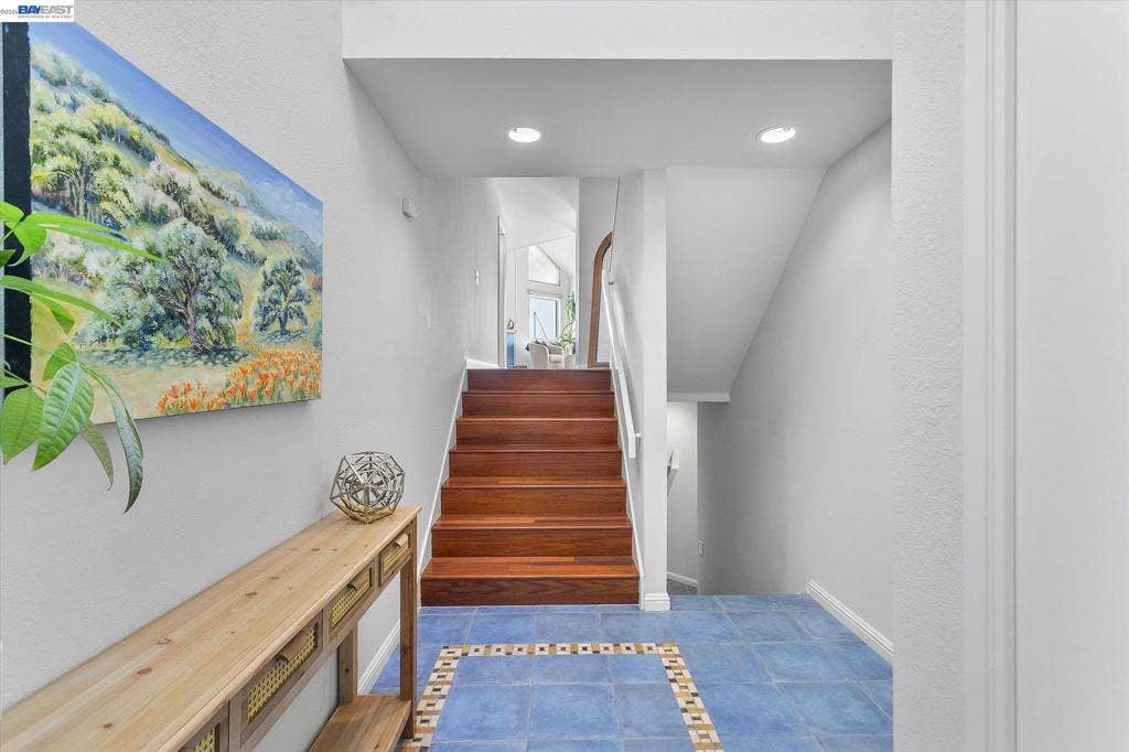 460 Cola Ballena, #D, Alameda, CA 94501