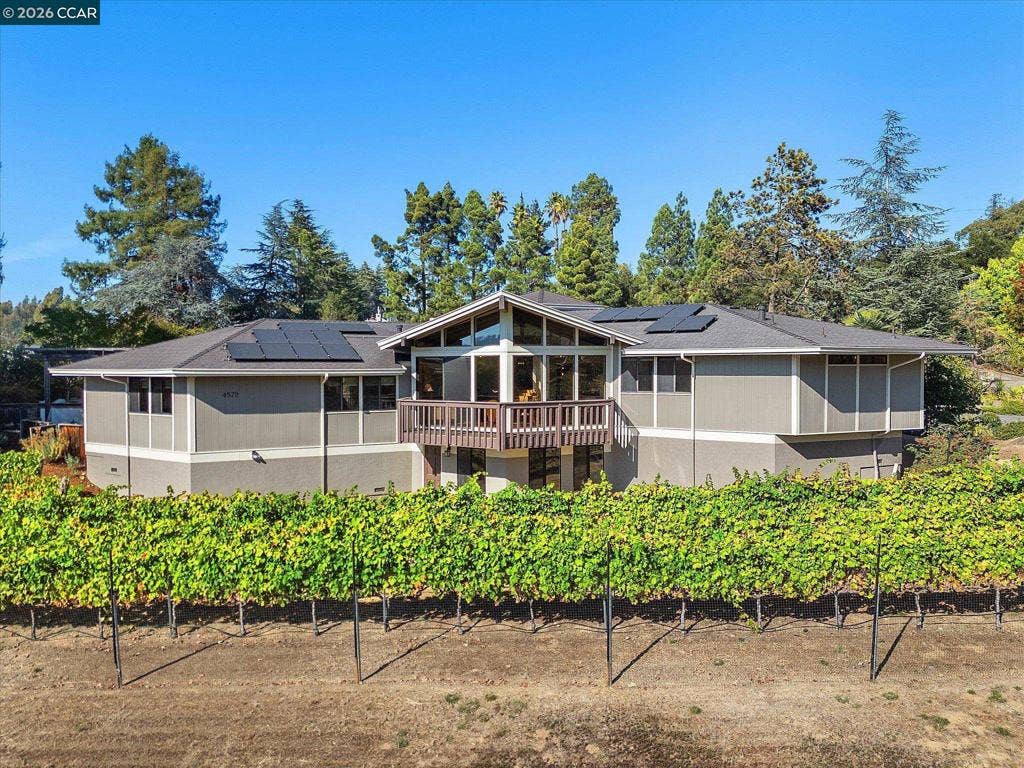 4572 Ewing Rd, Castro Valley, CA 94546 4572 Ewing Rd, Castro Valley, CA 94546