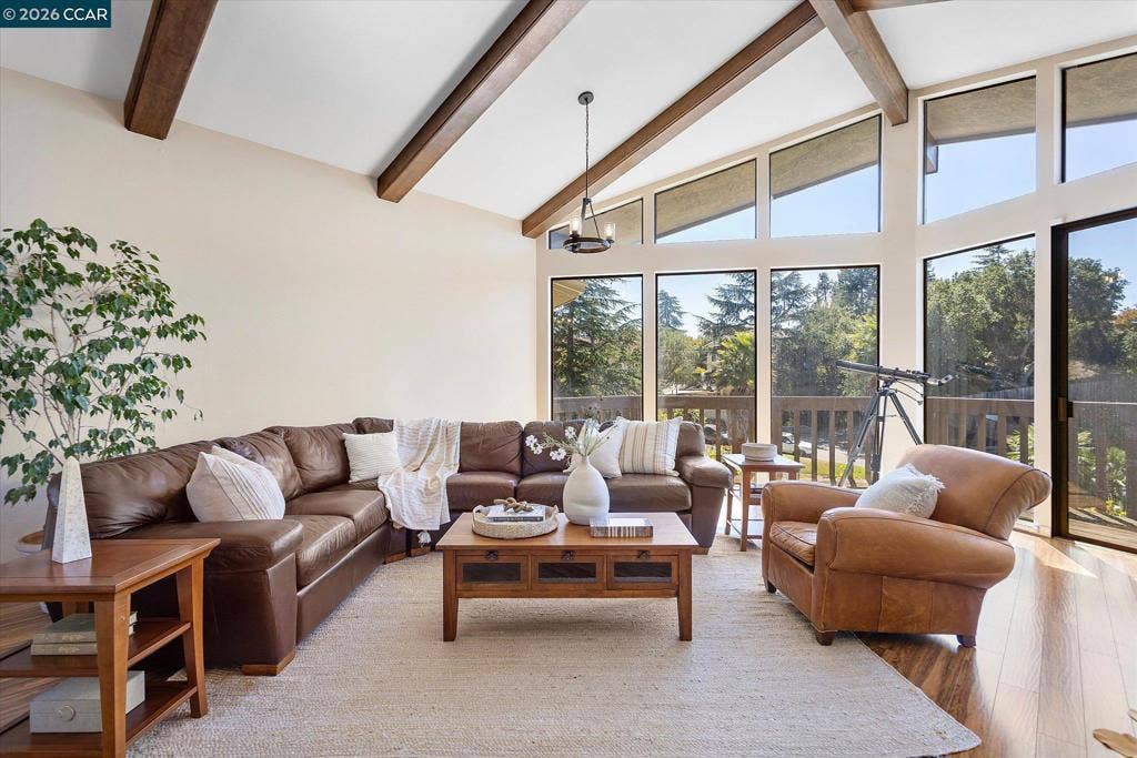 4572 Ewing Rd, Castro Valley, CA 94546 4572 Ewing Rd, Castro Valley, CA 94546
