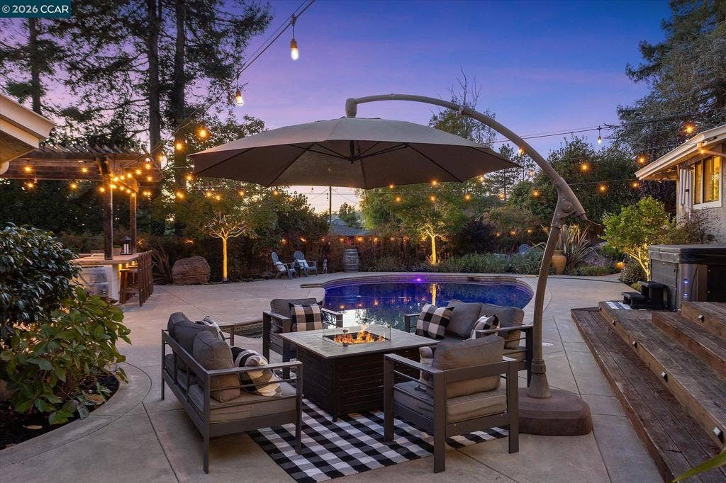 4572 Ewing Rd, Castro Valley, CA 94546 4572 Ewing Rd, Castro Valley, CA 94546