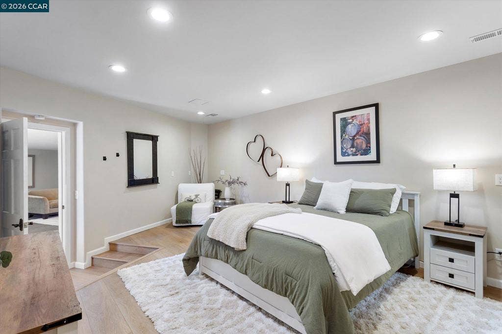 4572 Ewing Rd, Castro Valley, CA 94546 4572 Ewing Rd, Castro Valley, CA 94546
