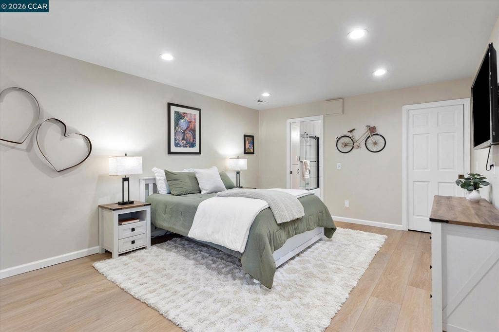 4572 Ewing Rd, Castro Valley, CA 94546 4572 Ewing Rd, Castro Valley, CA 94546