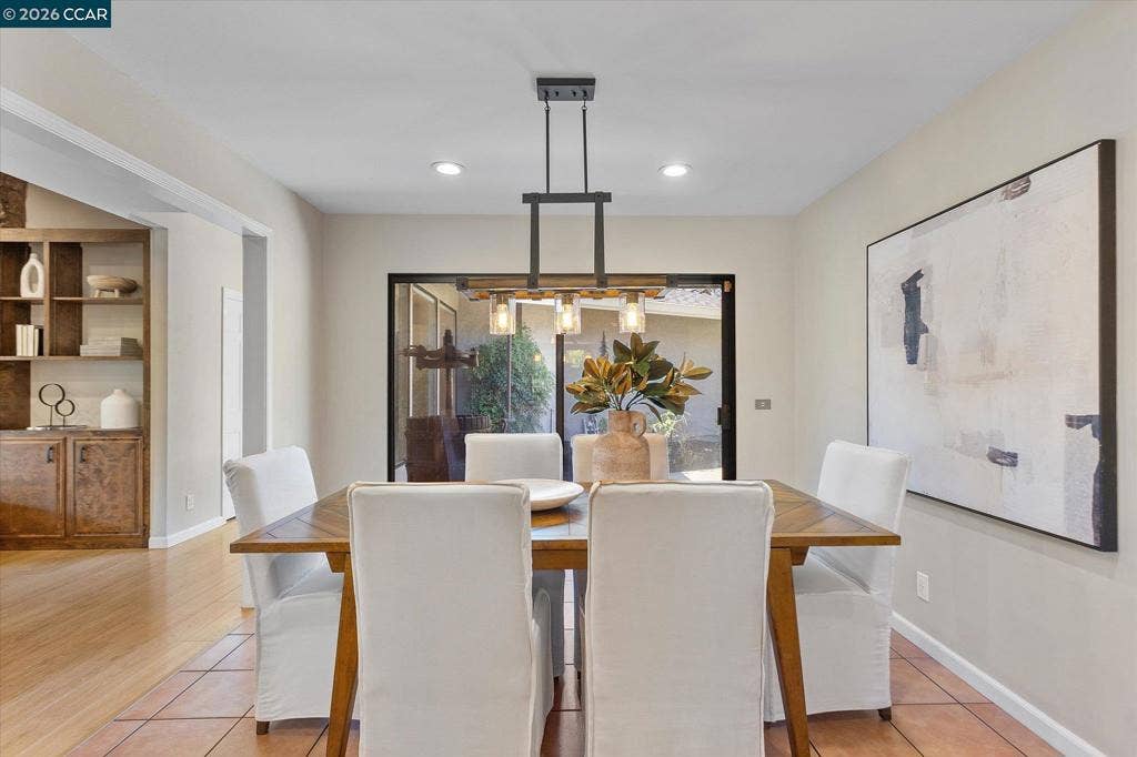 4572 Ewing Rd, Castro Valley, CA 94546 4572 Ewing Rd, Castro Valley, CA 94546