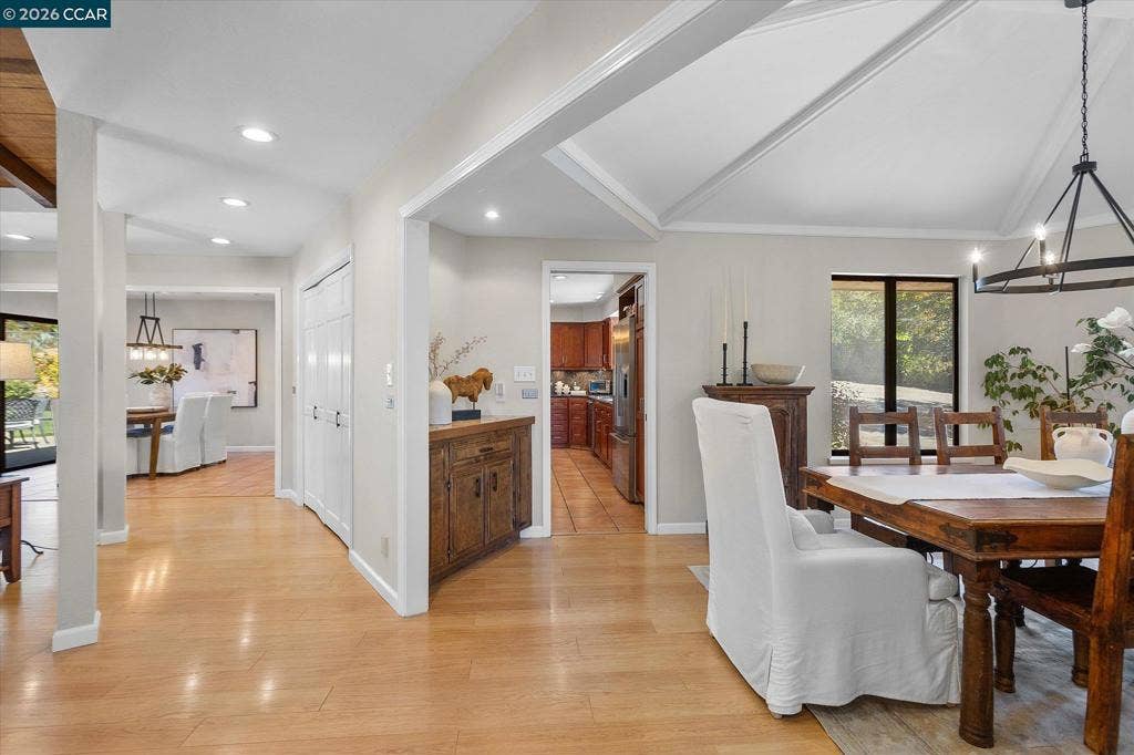 4572 Ewing Rd, Castro Valley, CA 94546 4572 Ewing Rd, Castro Valley, CA 94546