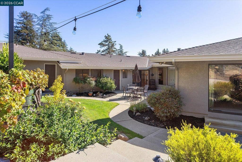 4572 Ewing Rd, Castro Valley, CA 94546 4572 Ewing Rd, Castro Valley, CA 94546
