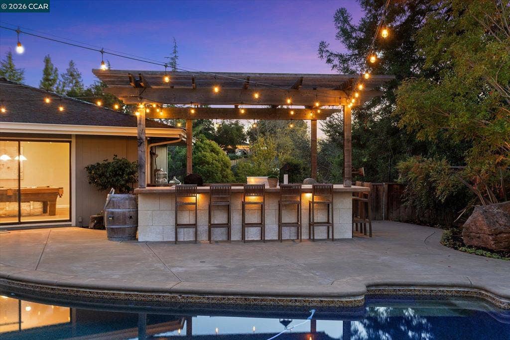4572 Ewing Rd, Castro Valley, CA 94546 4572 Ewing Rd, Castro Valley, CA 94546