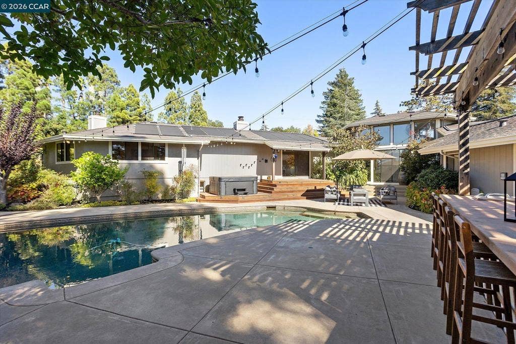 4572 Ewing Rd, Castro Valley, CA 94546 4572 Ewing Rd, Castro Valley, CA 94546