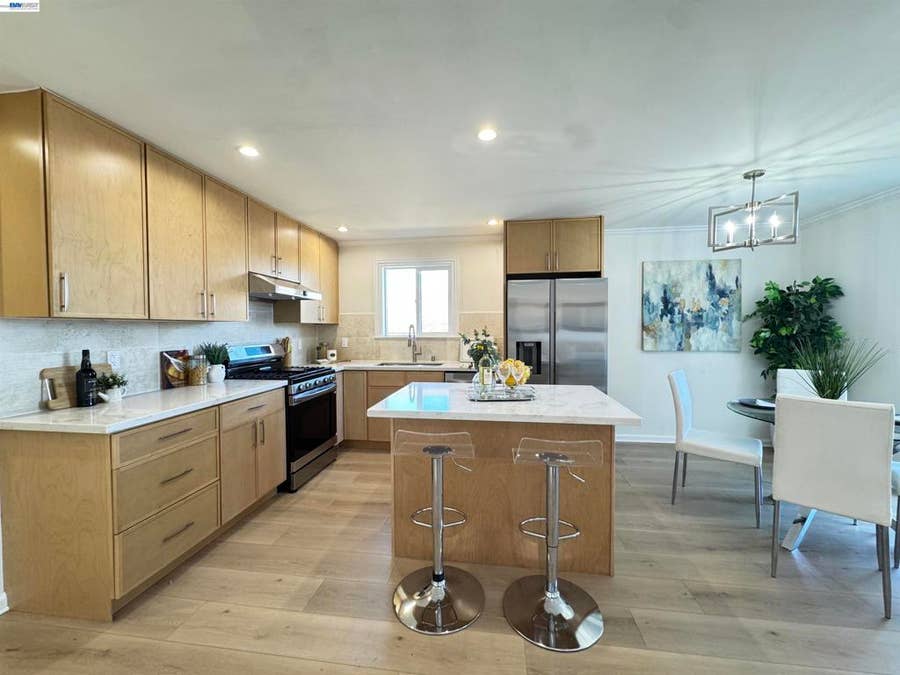 Property photo for 908 Higate Dr, Daly City, CA