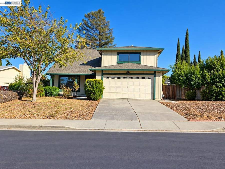 Property photo for 2025 Mendocino Dr, Bay Point, CA