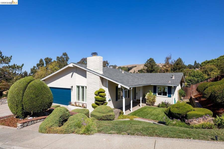 Property photo for 2615 Alhambra Way, Pinole, CA