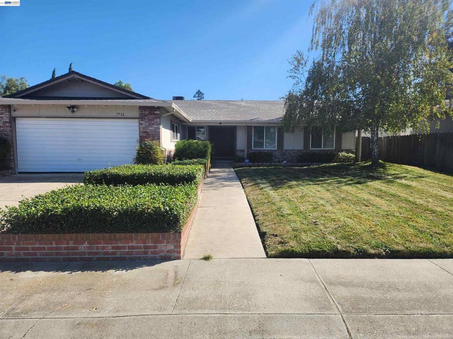 Property photo for 7516 Dorchester Way, Stockton, CA
