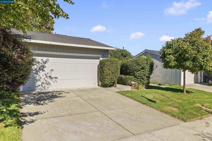 Property photo for 1085 Camino Verde Cir, Walnut Creek, CA