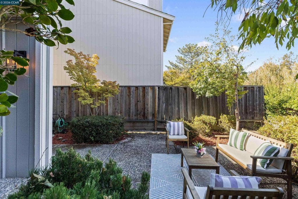 1085 Camino Verde Cir, Walnut Creek, CA 94597-2271 1085 Camino Verde Cir, Walnut Creek, CA 94597-2271