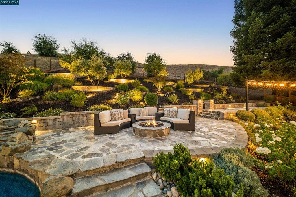 133 Sunhaven Rd, Danville, CA 94506 133 Sunhaven Rd, Danville, CA 94506