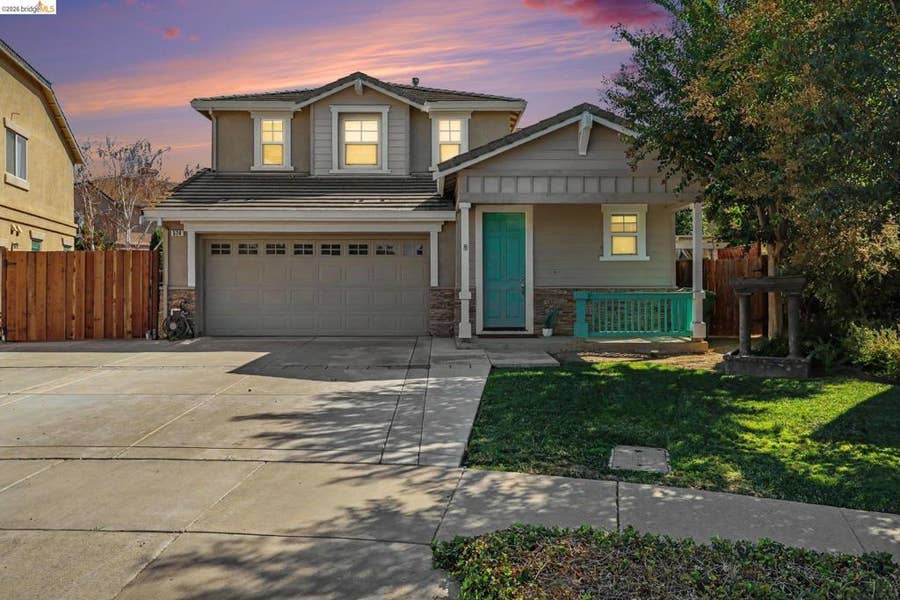 Property photo for 574 Altessa Ct, Brentwood, CA