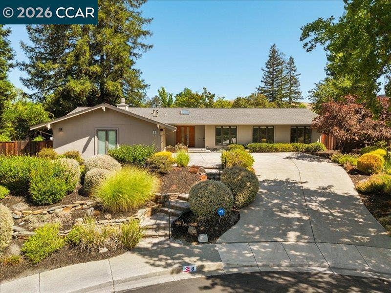 Property photo for 8 Dunsmoor Ct, Danville, CA