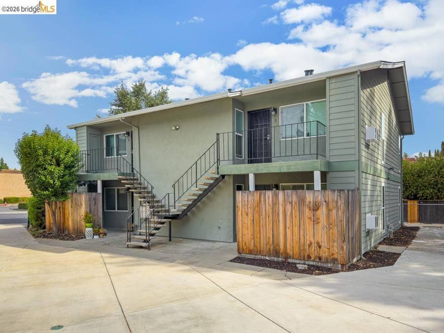 Property photo for 111 Virginia Hills Dr, Martinez, CA