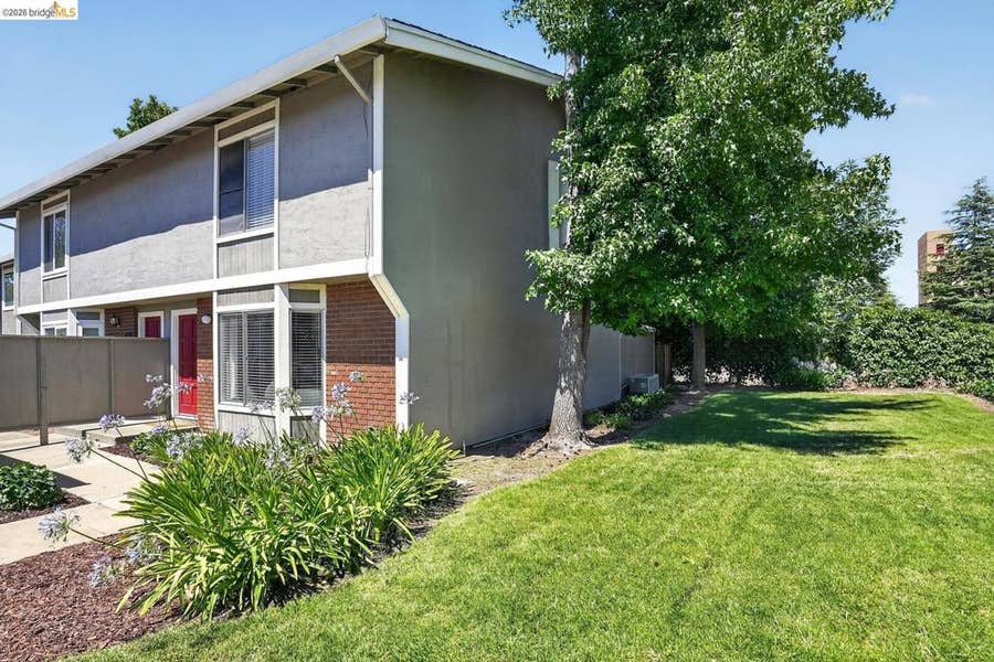 Property photo for 832 Royal Ann LN, Concord, CA
