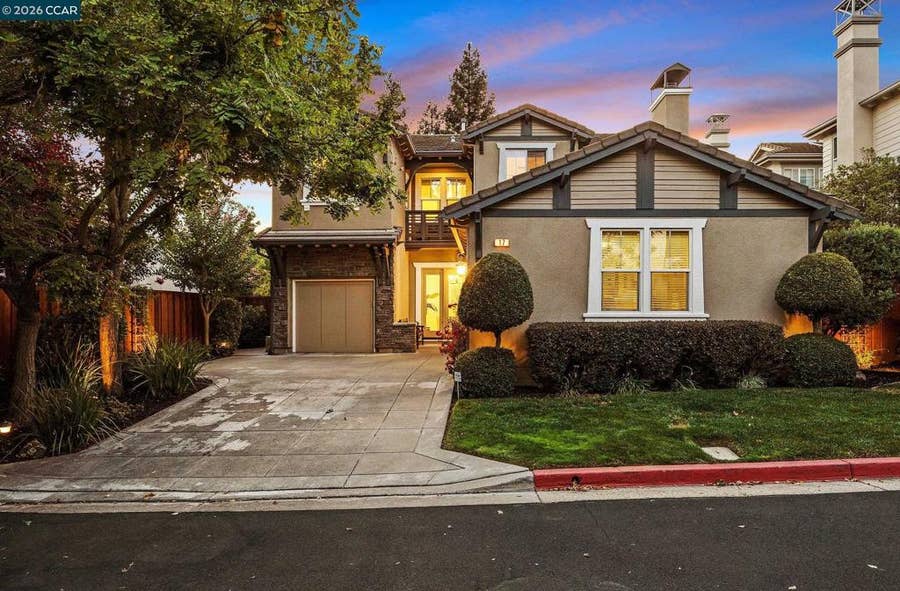 Property photo for 17 Pinewood Pl, Danville, CA