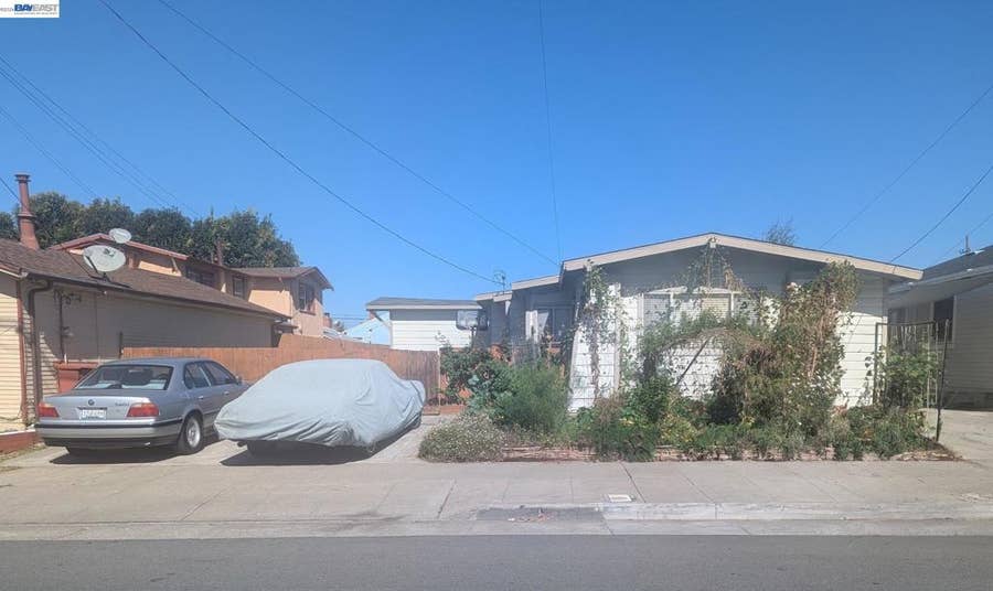 Property photo for 2415 109Th Ave, Oakland, CA