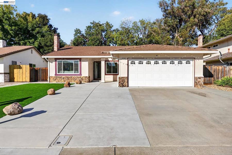 Property photo for 32245 Chechester Dr, Union City, CA