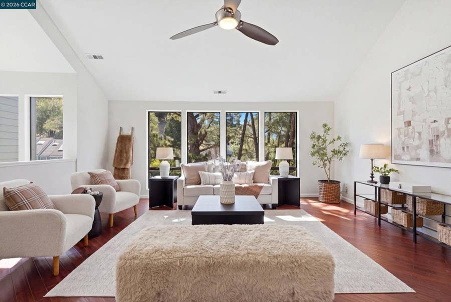 Property photo for 2 Heritage Oaks Rd, Pleasant Hill, CA