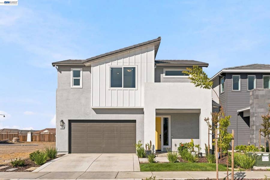 Property photo for 17693 Bushwick Lane, Lathrop, CA